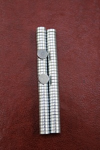 Магниты неодимовые 5*1,5 мм (50 шт) SF-1043