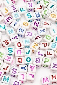 Бусины квадратные &quot;Буквы английские&quot; 6 мм (500 гр) SF-7265, белый/микс