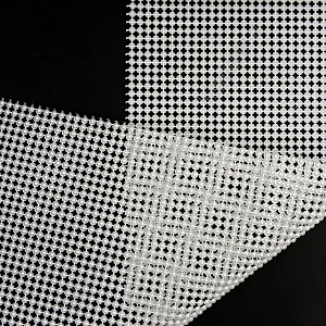 Тесьма-обманка полужемчуг 32 ряда (10 ярд) SF-1410, белый