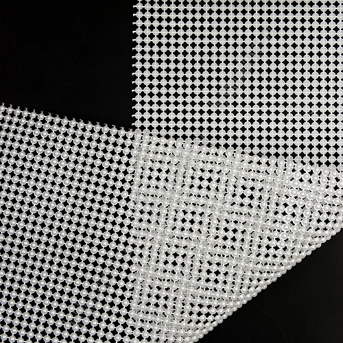 Тесьма-обманка полужемчуг 32 ряда (10 ярд) SF-1410, белый