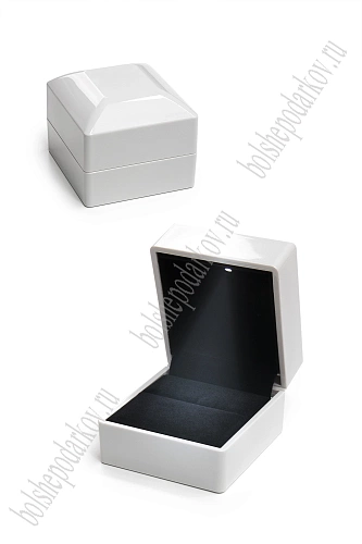 Коробочка для украшений с подсветкой 6*6,5*5 см (SF-8116) белый